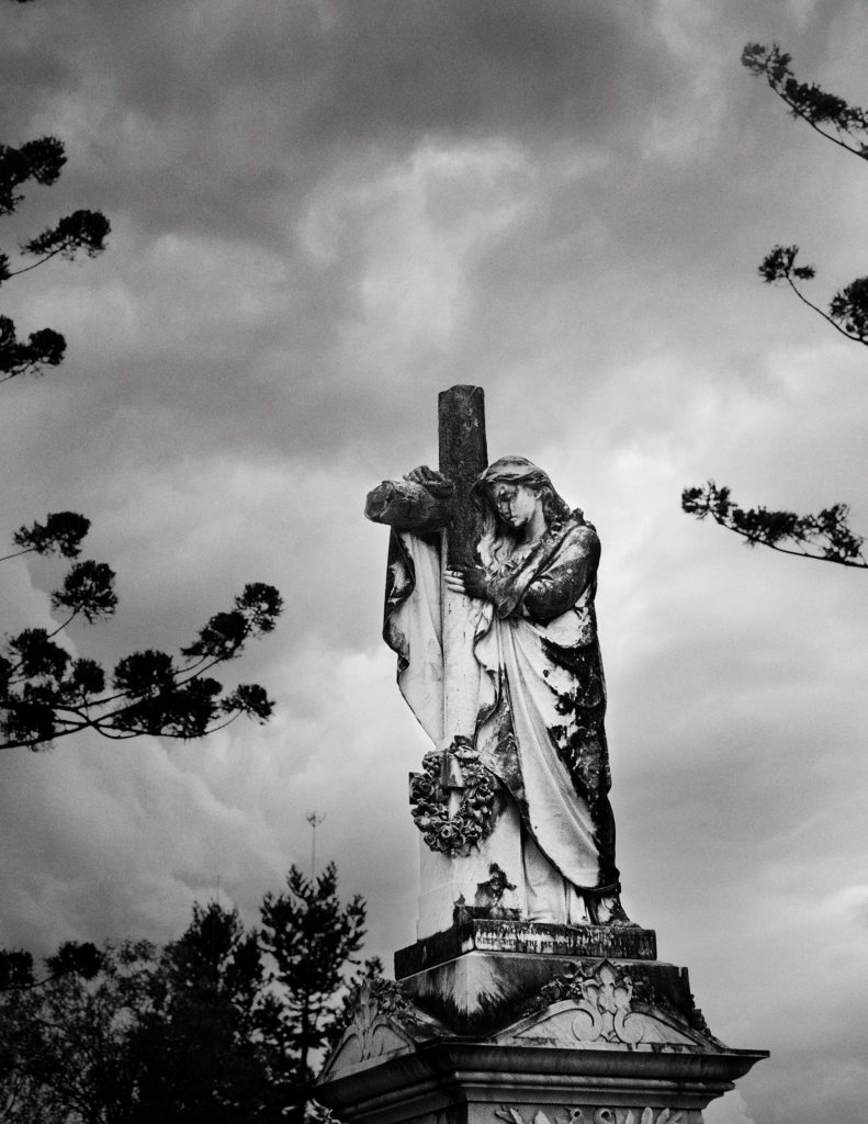Toowong Cemetery - Sean Smith Photography